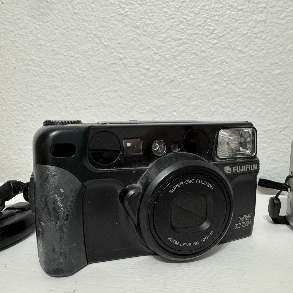 Fujifilm Camera Lot Of 3 - PARTS ONLY - UNTESTED - Discovery 312 Zoom - Intax‎